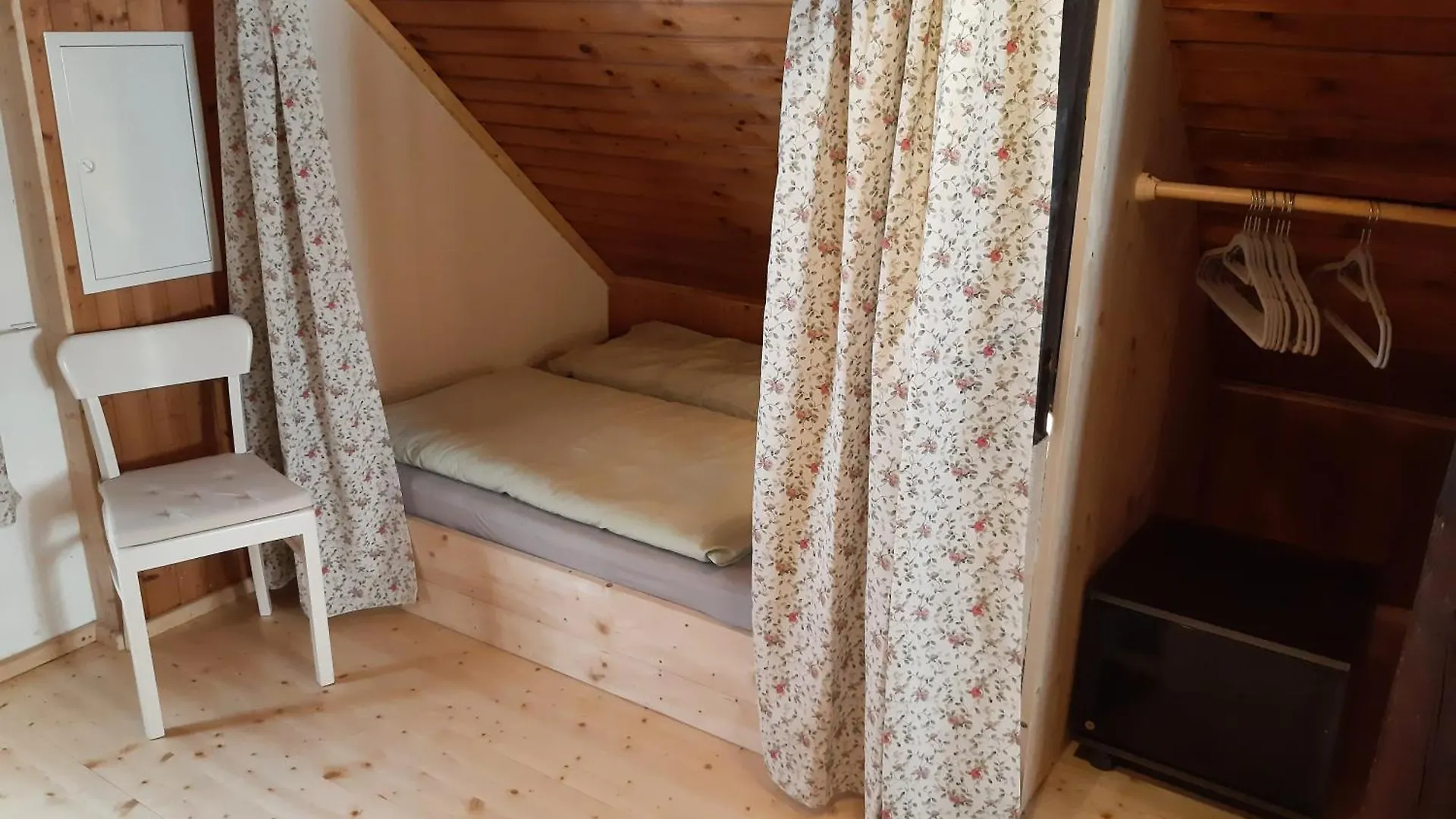 Ferienhaeusle Im Idyllischen Irsee Am Kioster - Parkplatz, Klimaanlage, Spielplatz, Biergarten, Tv, Wlan, E-Ladepunkt, Supermarkt, Kueche - Ferienwohnung Kiostermuehle Irsee