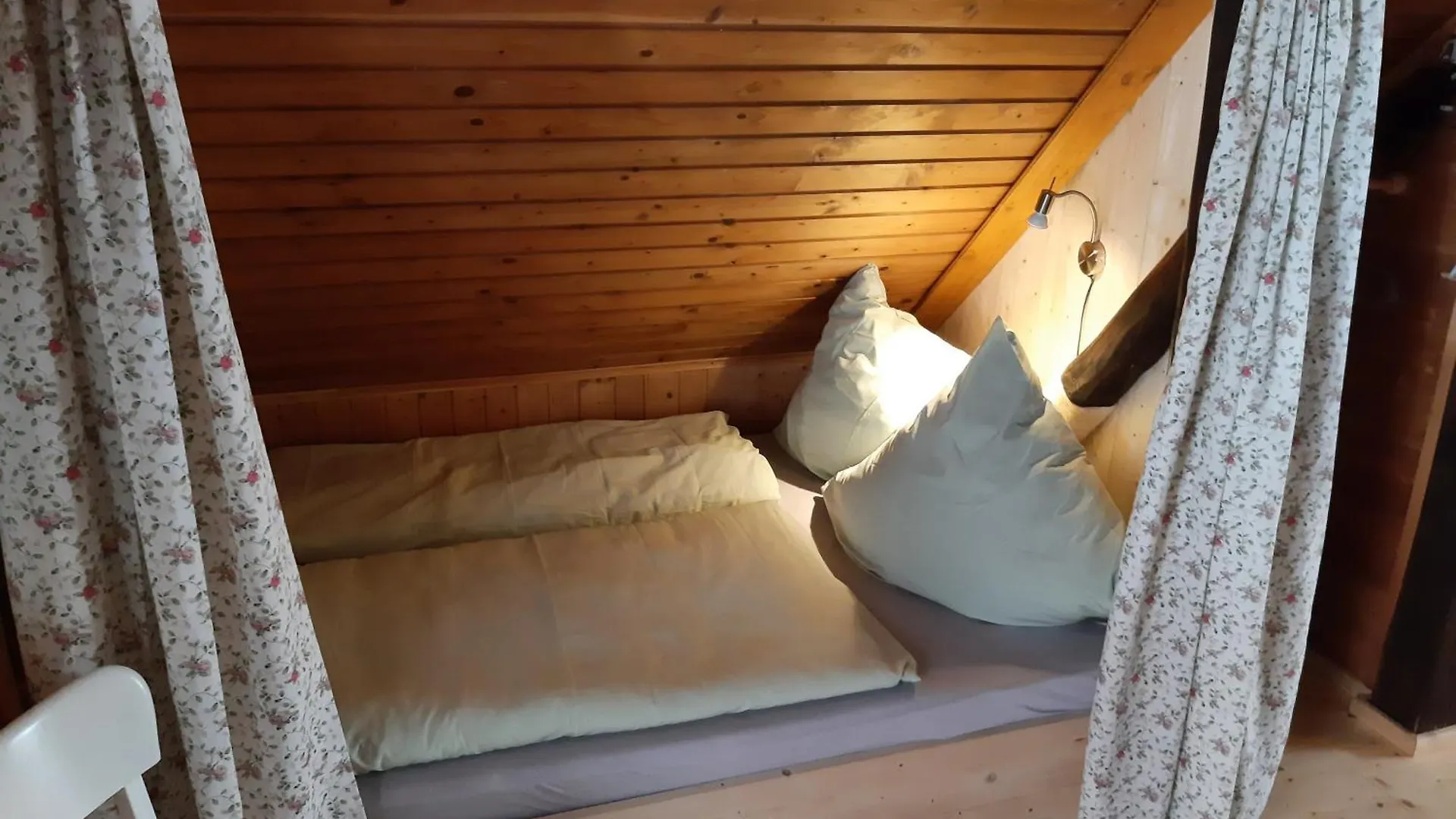 Apartment Ferienhaeusle Im Idyllischen Irsee Am Kioster - Parkplatz, Klimaanlage, Spielplatz, Biergarten, Tv, Wlan, E-Ladepunkt, Supermarkt, Kueche - Ferienwohnung Kiostermuehle Irsee