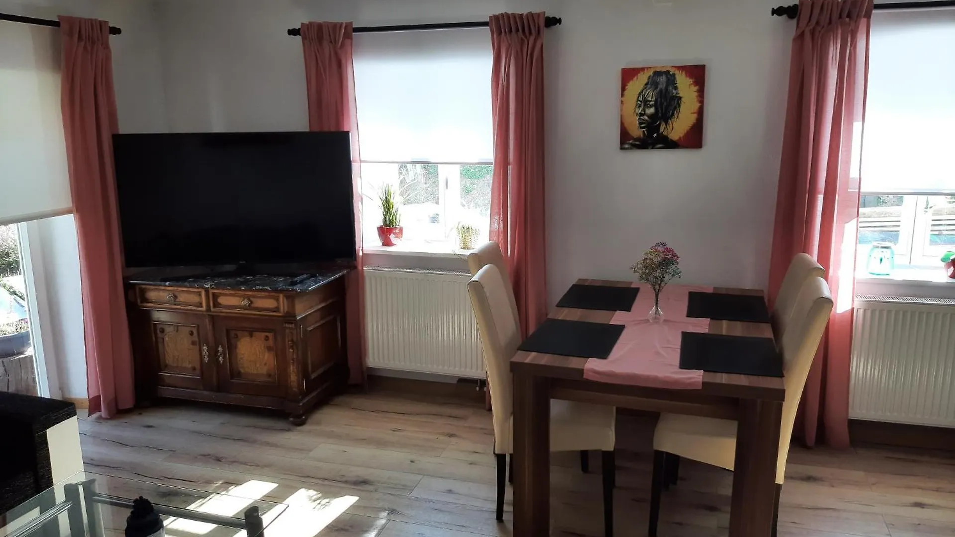アパート Ferienhaeusle Im Idyllischen Irsee Am Kioster - Parkplatz, Klimaanlage, Spielplatz, Biergarten, Tv, Wlan, E-Ladepunkt, Supermarkt, Kueche - Ferienwohnung Kiostermuehle Irsee ドイツ