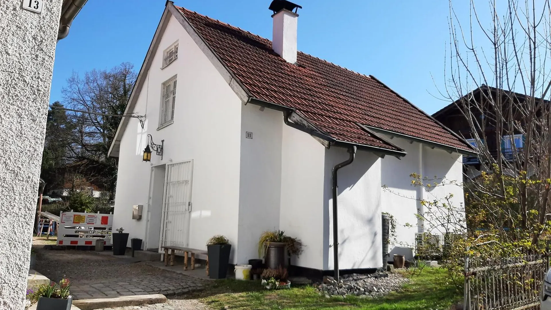 アパート Ferienhaeusle Im Idyllischen Irsee Am Kioster - Parkplatz, Klimaanlage, Spielplatz, Biergarten, Tv, Wlan, E-Ladepunkt, Supermarkt, Kueche - Ferienwohnung Kiostermuehle Irsee ドイツ